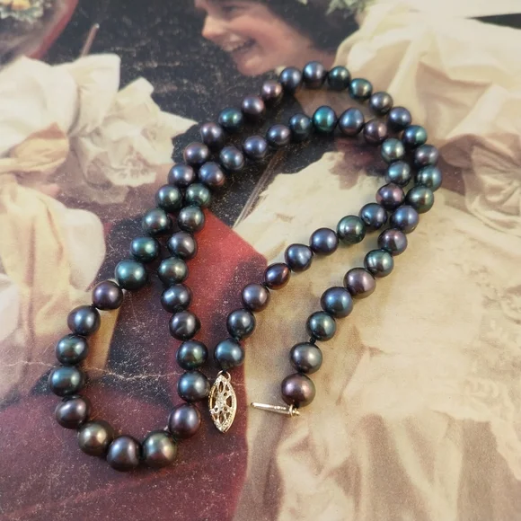 Vintage Black Pearl Necklace With Gold 585 (14K) Lock - Picture 11 of 15